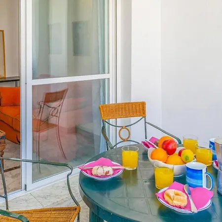 Lovely In With Kitchenette Appartement Marbella