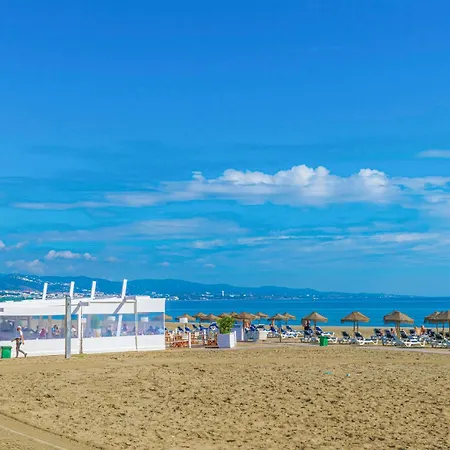 Lovely In With Kitchenette Apartment Marbella